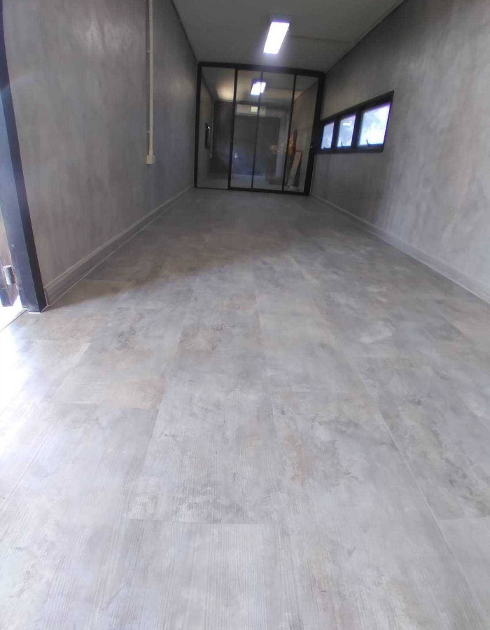 Office,Pathumtani