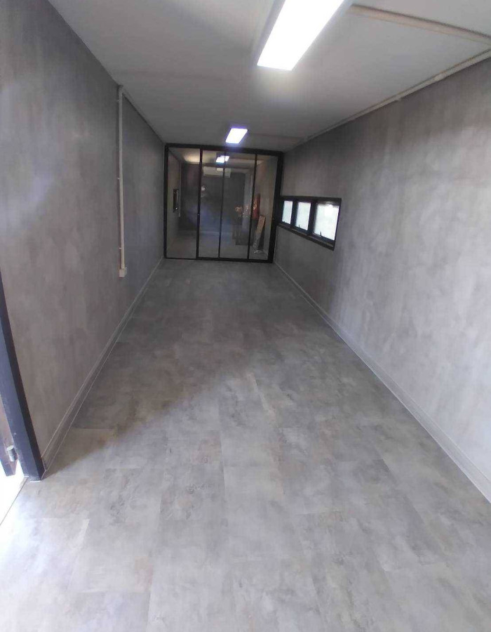 Office,Pathumtani