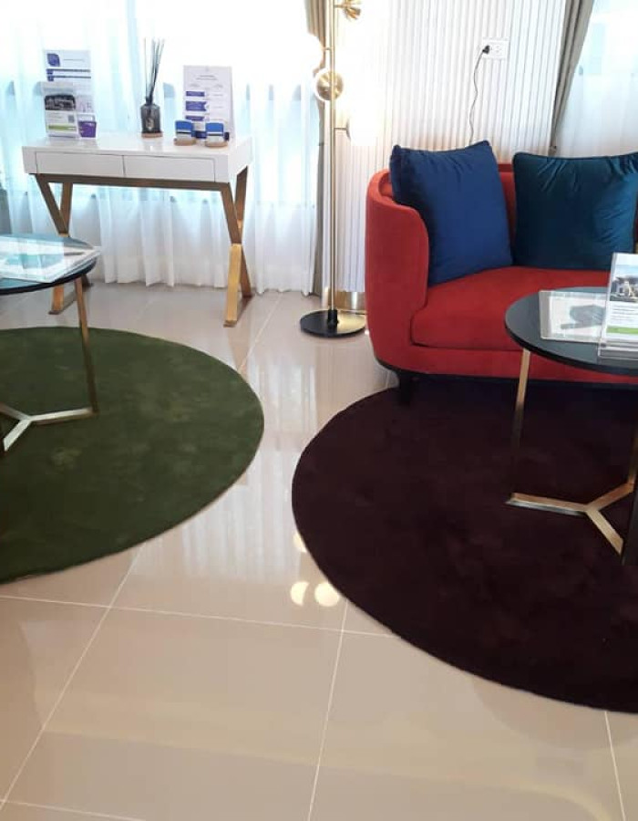 Resident Modern carpet